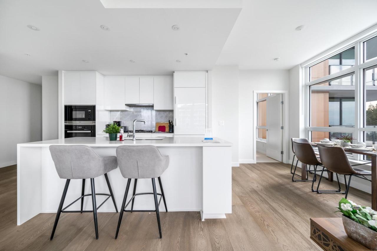 Urban Oasis: Stylish Apartment Retreat At Ubc Vancouver Exterior foto